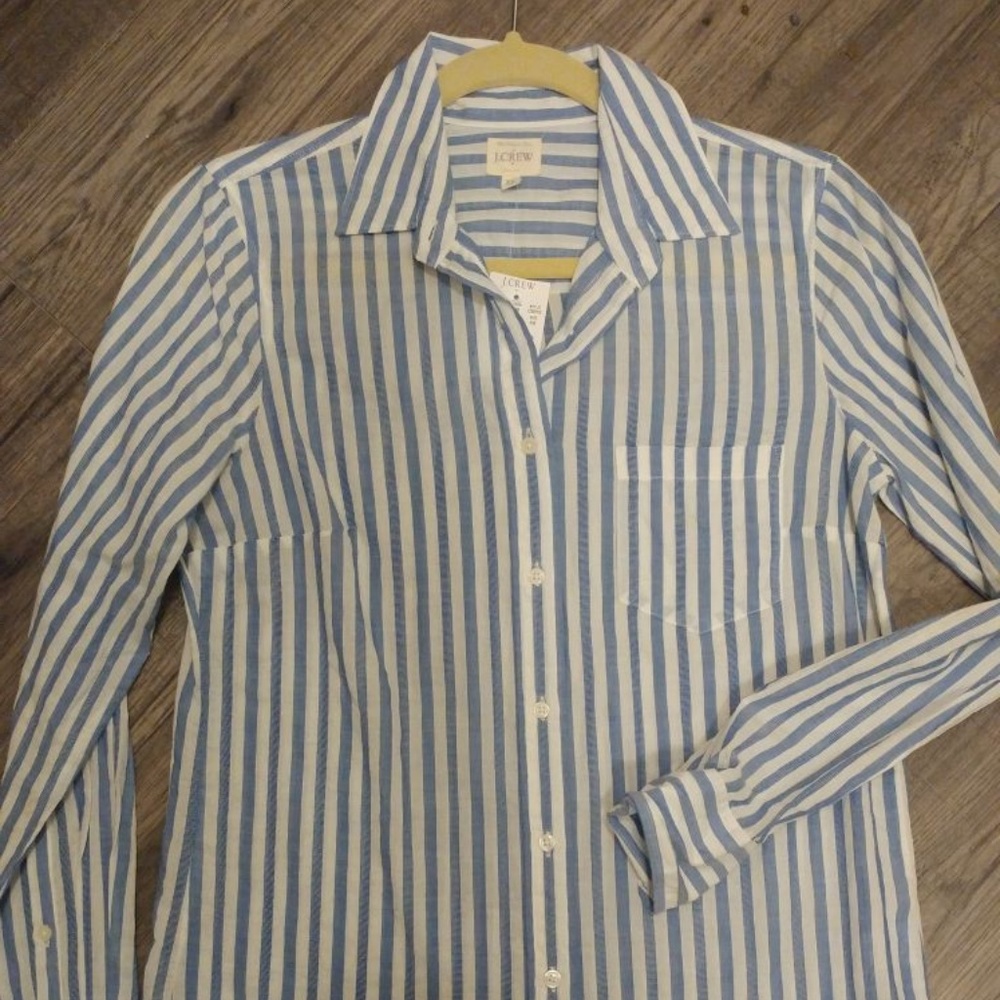 Blue & white striped button down collared shirt